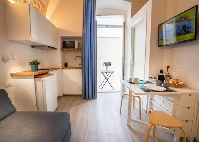 בית הארחה Vico Blu 3*